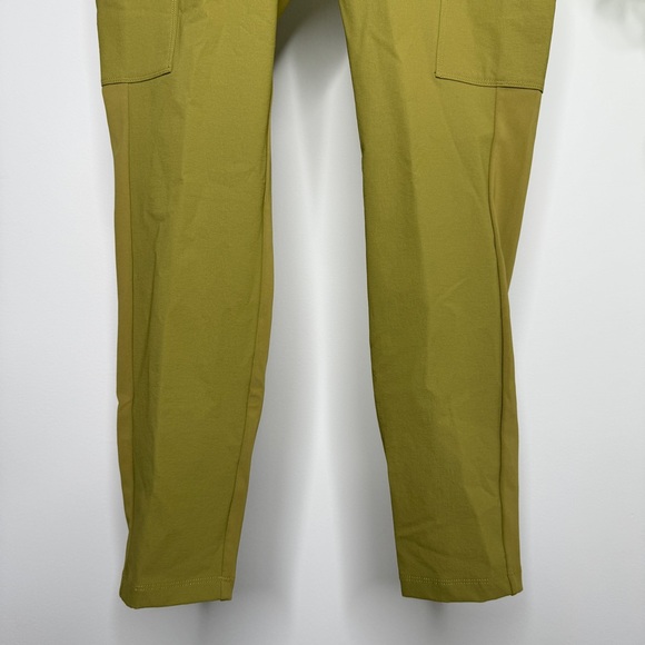 NWT Athleta Headlands Hybrid Cargo II Tight size 8 982353-05 NEW - Picture 4 of 14